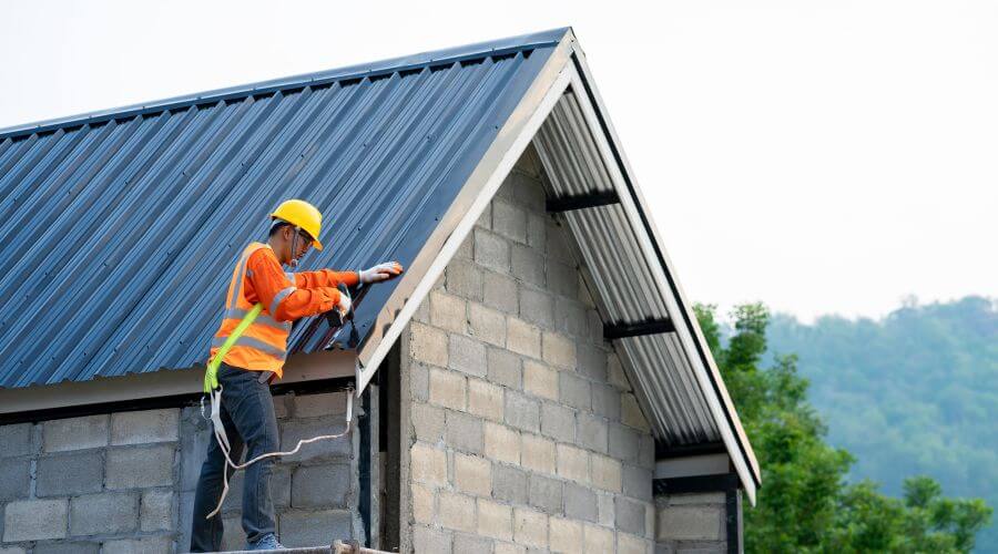 Professional gutter cleaning in Kistler, WV